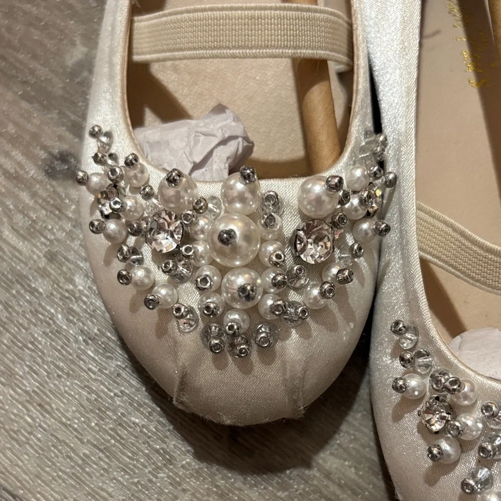 Dream Pairs Cream Pearl & Rhinestone Ballet Flats for Girls